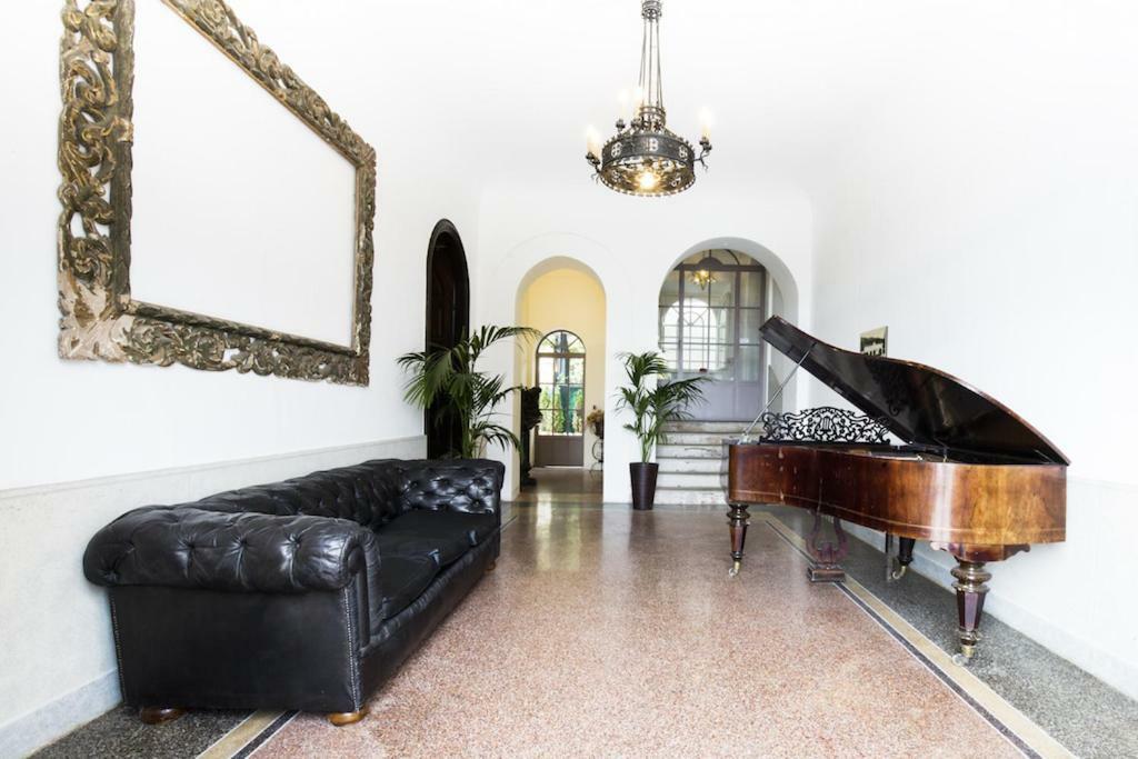 Villa Martelli Бельджирате Экстерьер фото